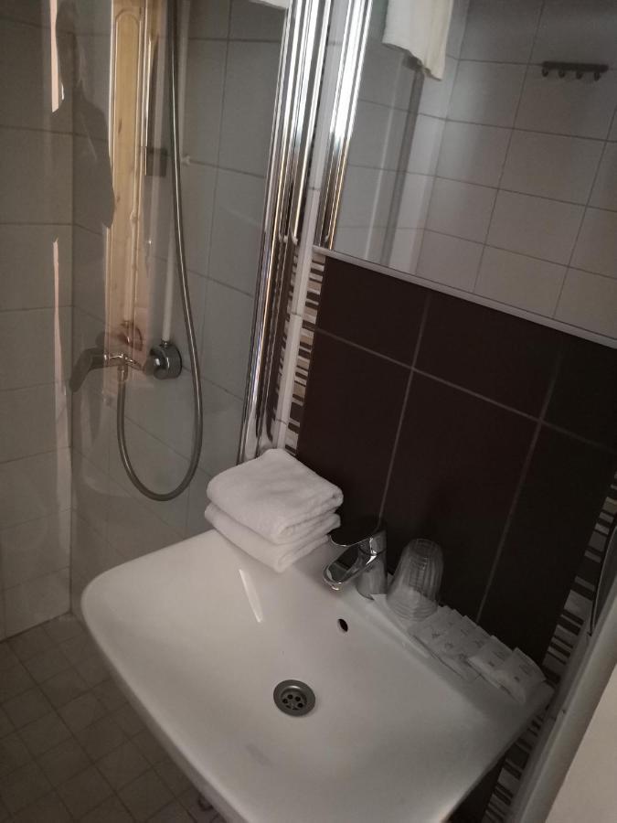 Tammisaaren Kaupunginhotelli Raseborg Exterior foto
